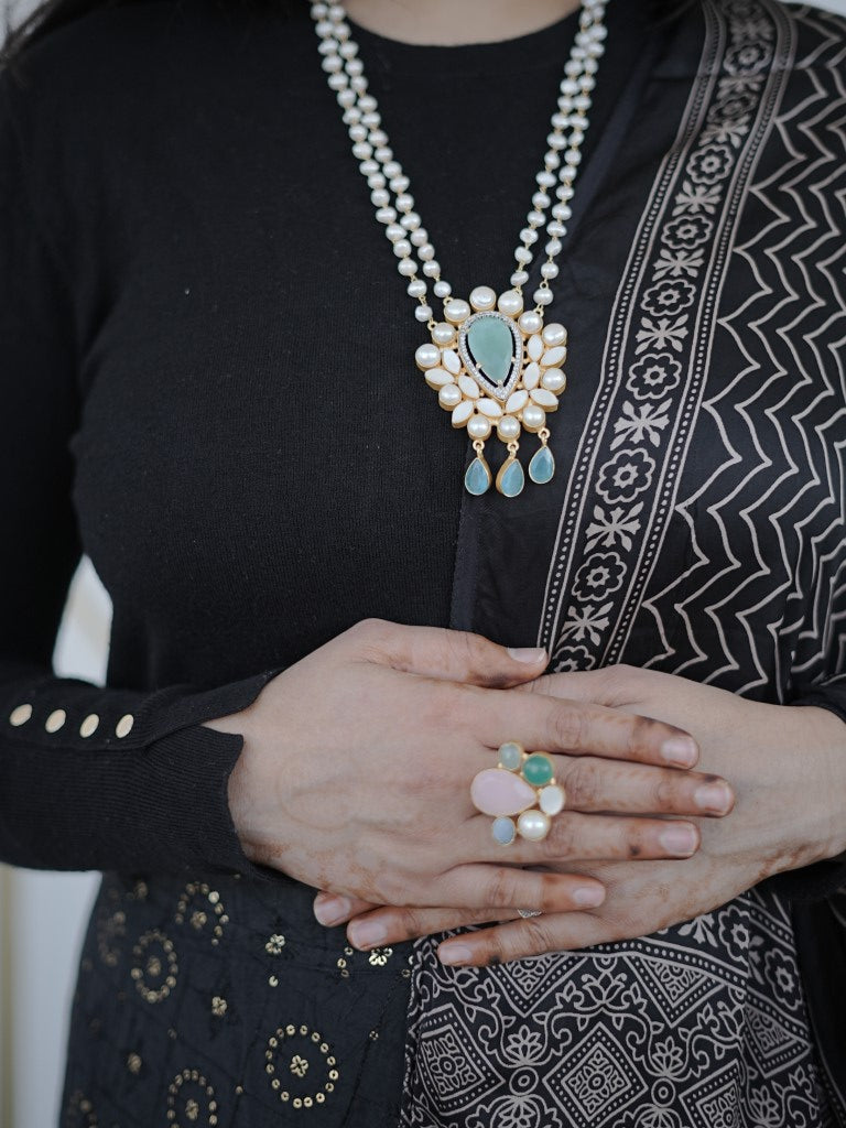 The Significance of Wearing Jewelry During Diwali and Why We Celebrate