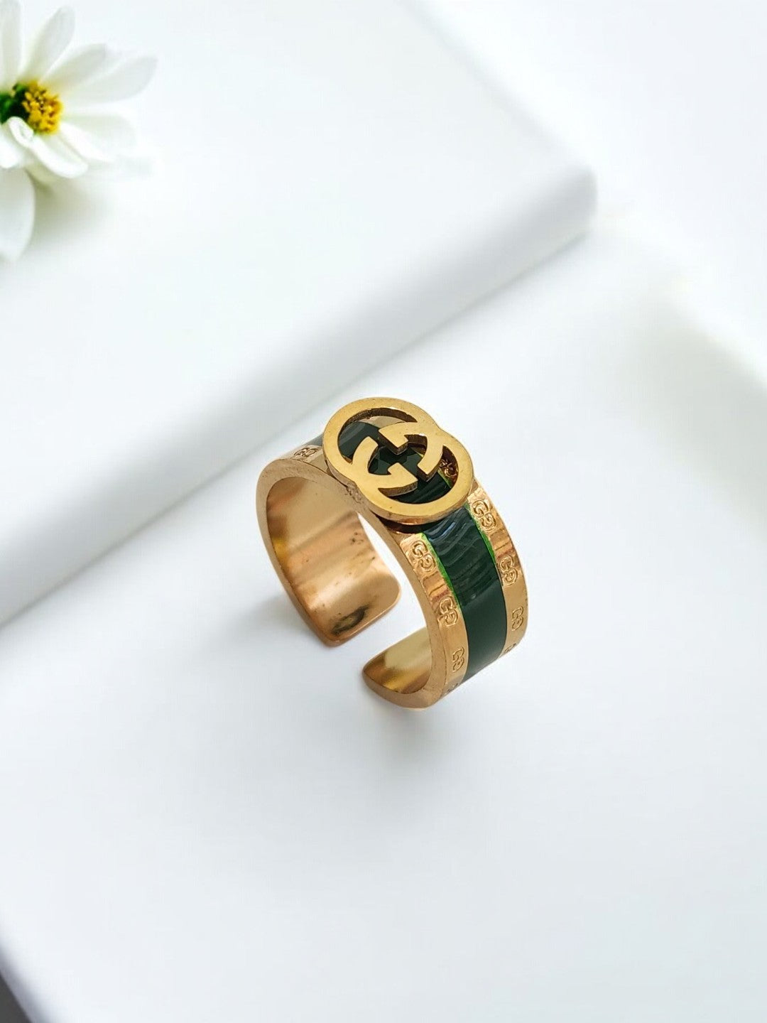 GREEN GUCCI NAVELI RING