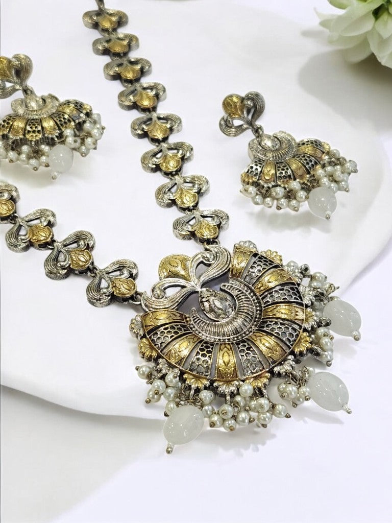 WHITE RAMYAA GERMAN SILVER JEWELLERY SET