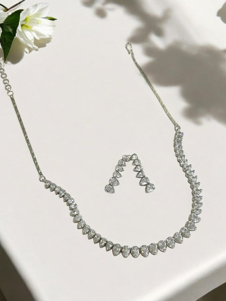 ANURYA DUE DROP DIAMOND JEWELLERY SET