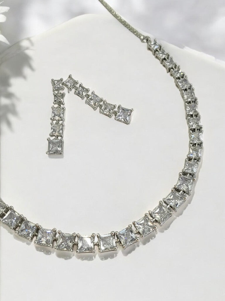 ANURYA SQUARE DIAMOND JEWELLERY SET