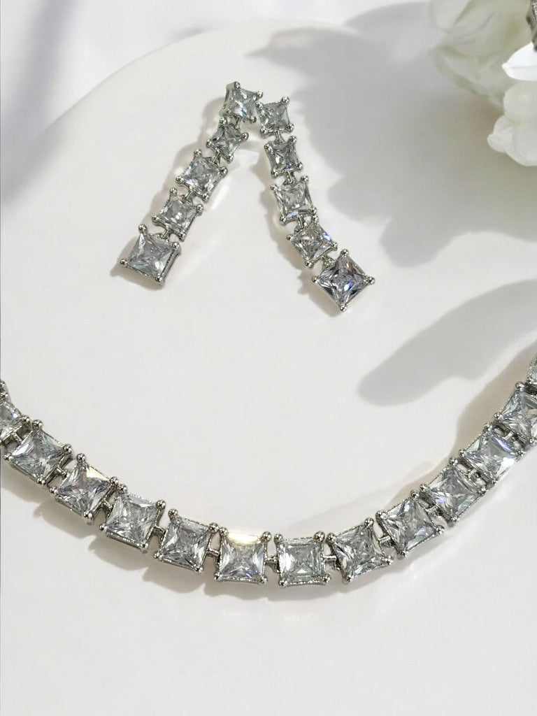 ANURYA SQUARE DIAMOND JEWELLERY SET