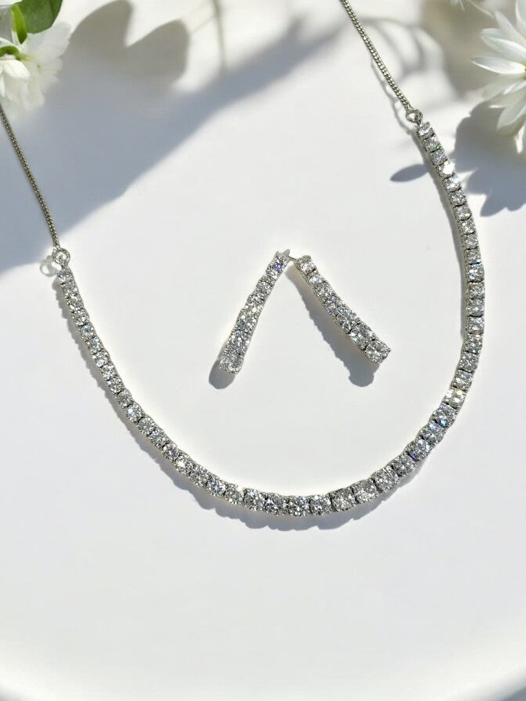 ANURYA SMALL ROUND DIAMOND JEWELLERY SET