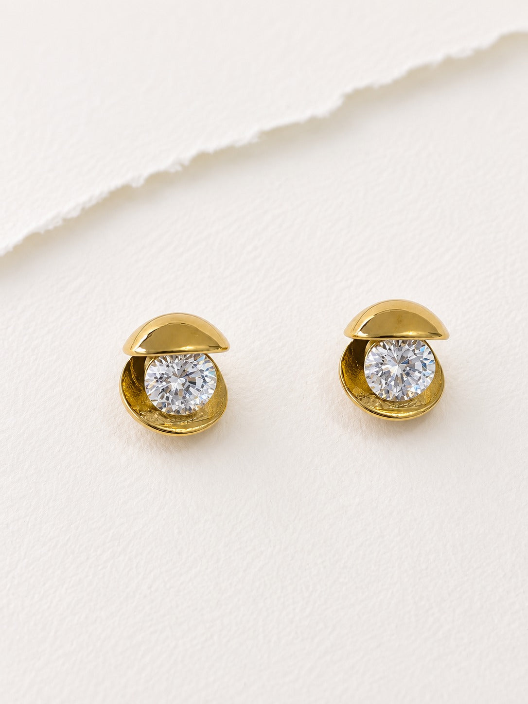 GOLDEN DIAMOND KAVIN EARRINGS