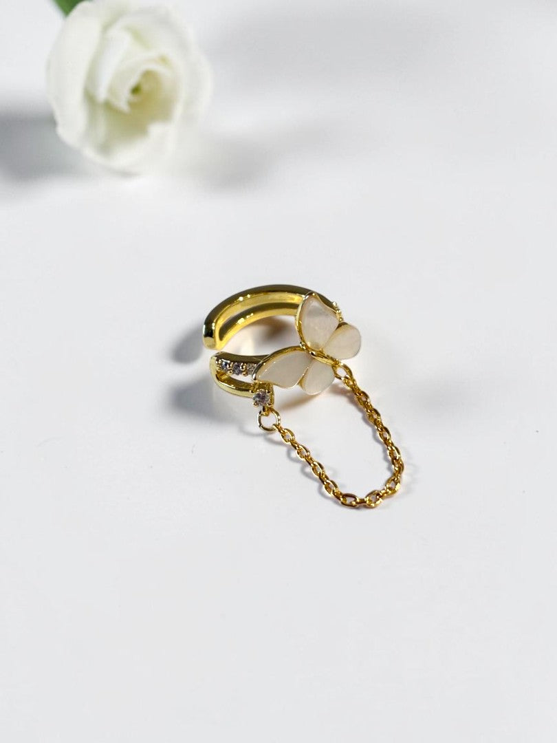WHITE BUTTERFLY KAILANY EAR CUFF