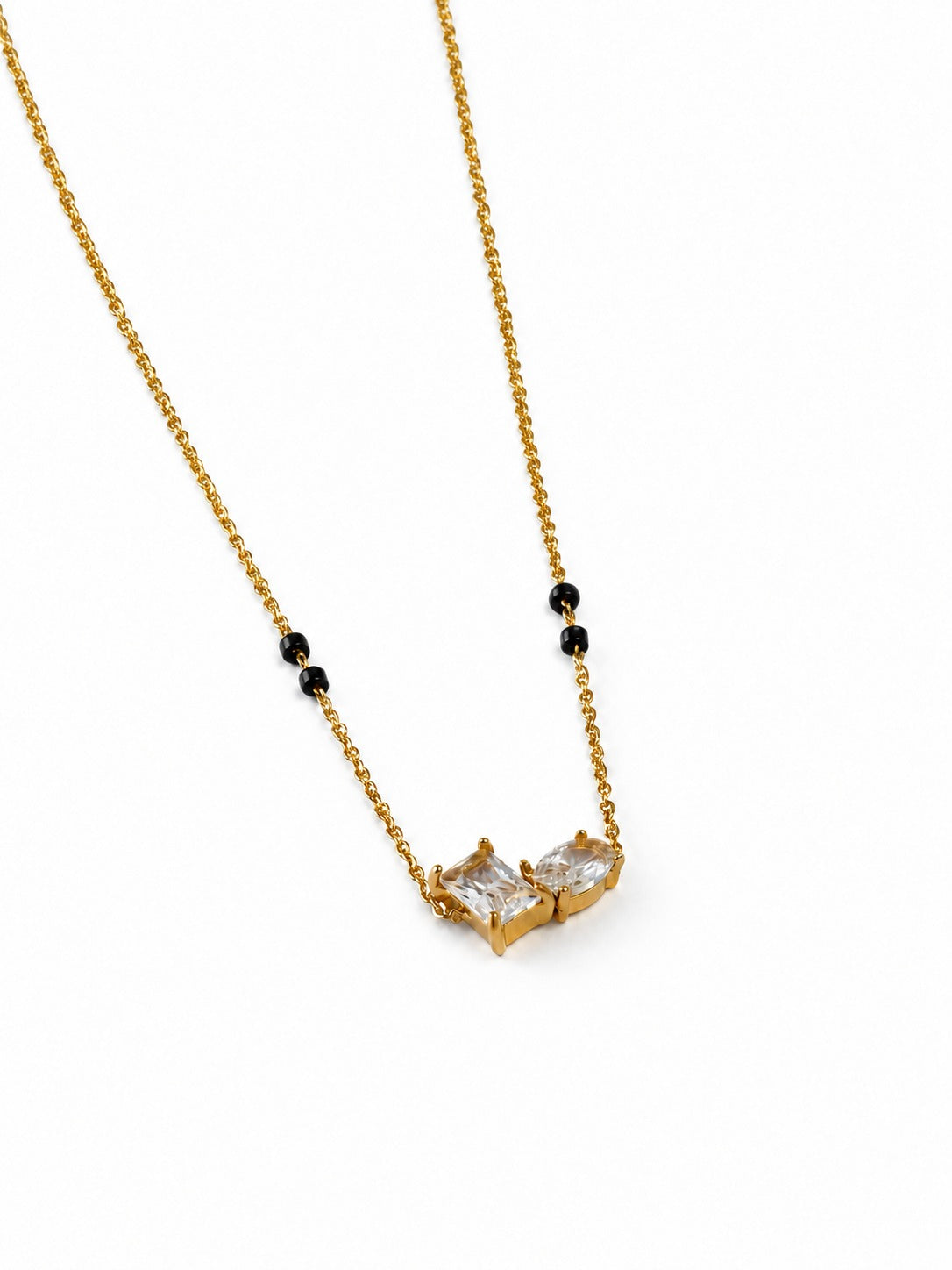 GOLDEN DIAMOND GARGI MANGALSUTRA