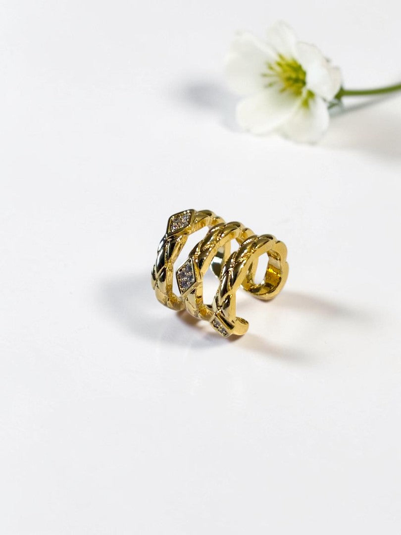 GOLDEN DIAMOND PHILLIP EAR CUFF