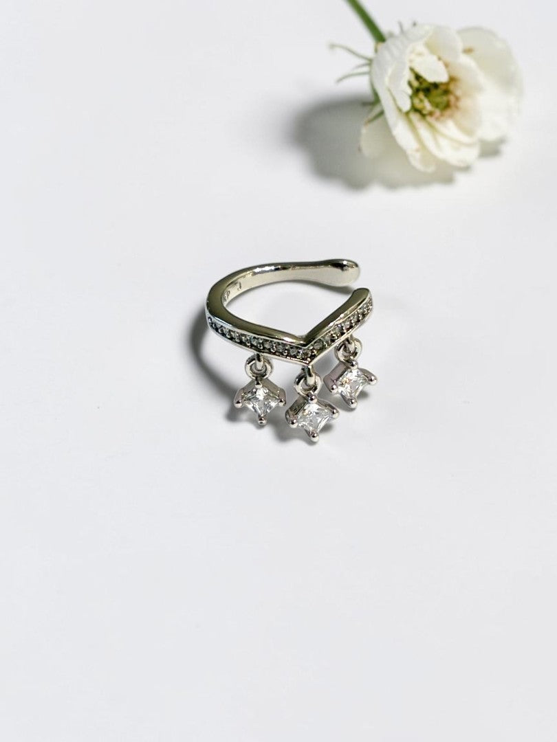SILVER DIAMOND BENNETT EAR CUFF