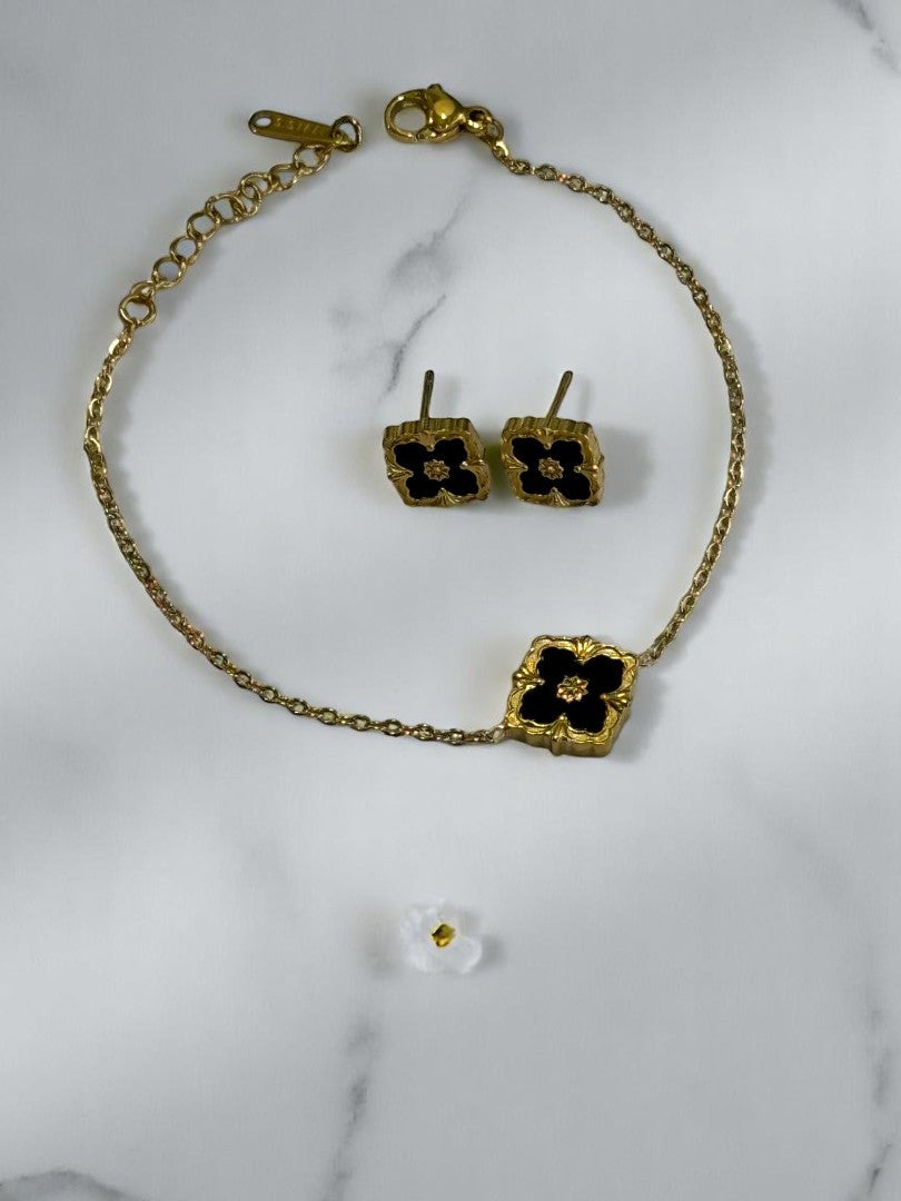 GOLDEN CHAIN WITH BLACK AND WHITE REVERSABLE BRACELET AND STUD EARRINGS