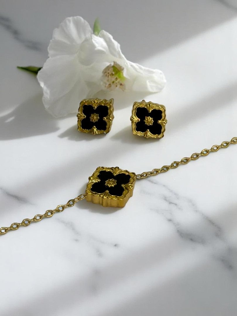 GOLDEN CHAIN WITH BLACK AND WHITE REVERSABLE BRACELET AND STUD EARRINGS