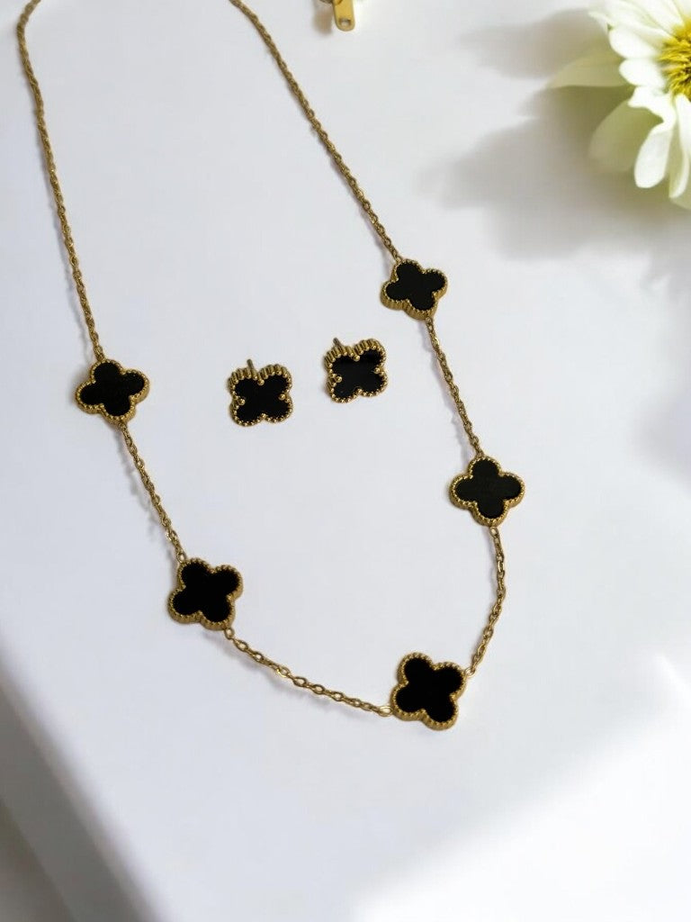 BLACK CLOVER DEVID NECKLACE