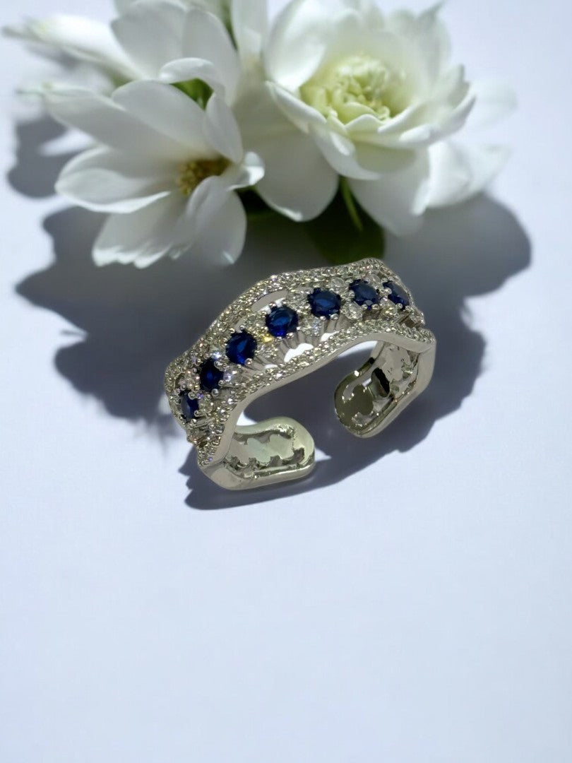 BLUE DIAMOND PARKER RING
