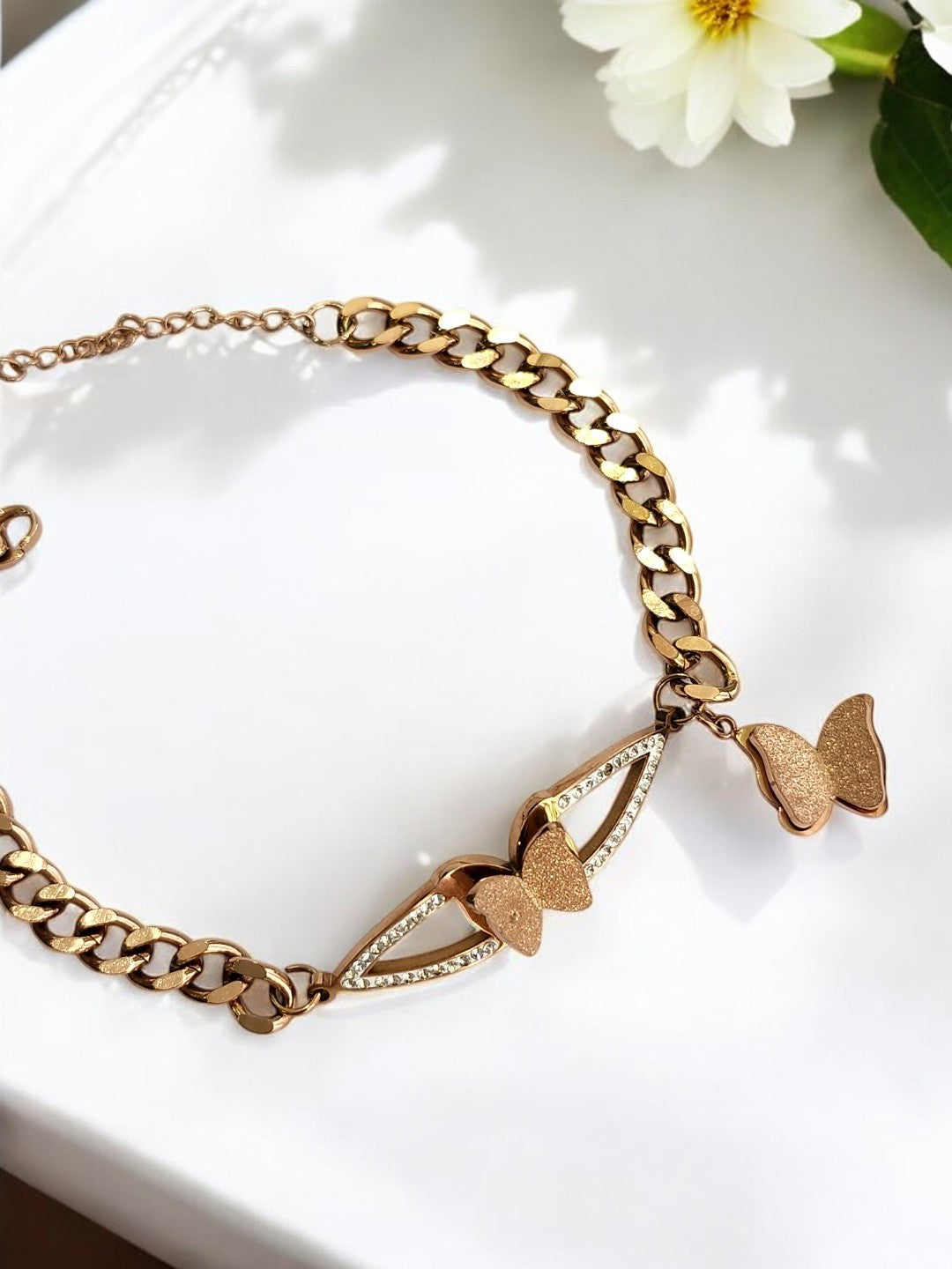 ROSE GOLD CHAIN WITH SPARKLING BUTTERFLY CHRM AND SHINY DIAMOND