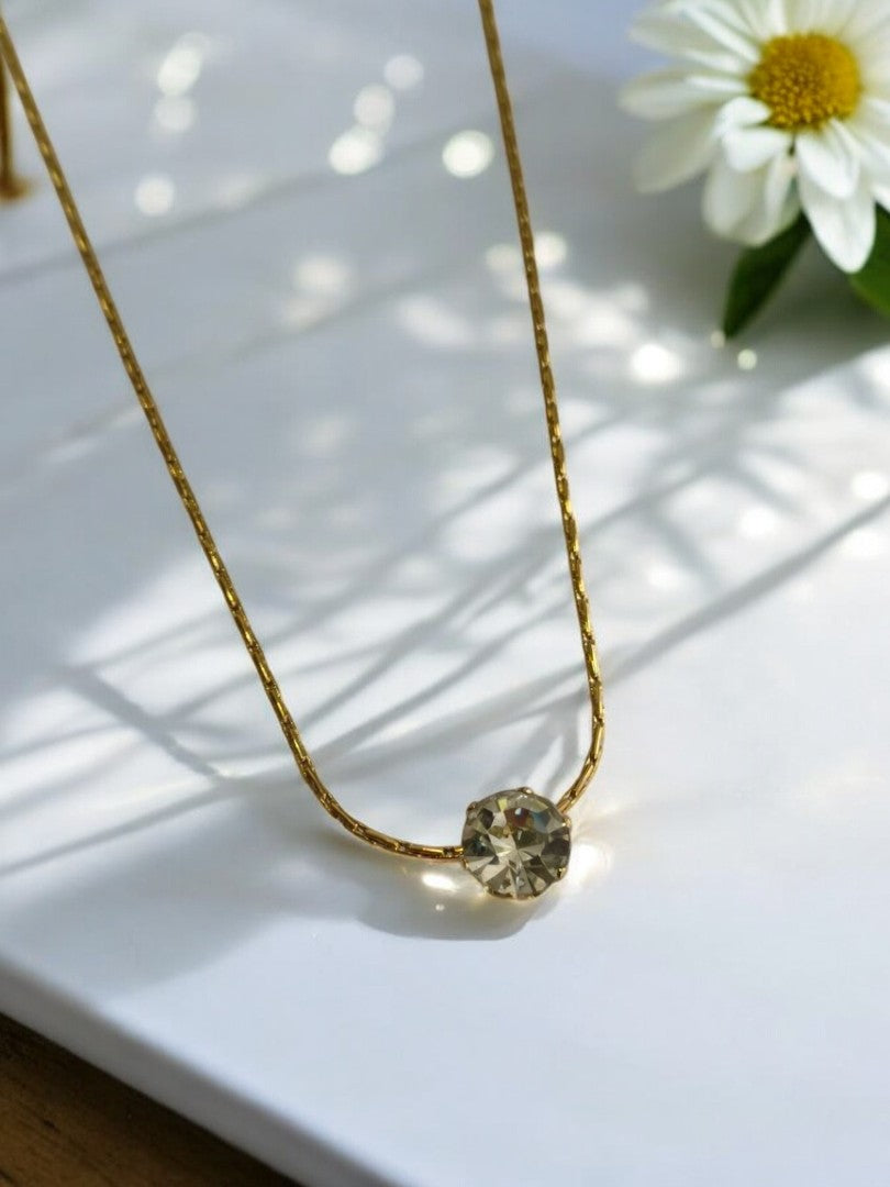 GOLDEN CHAIN EYE-CATCHING SHINY DIAMOND