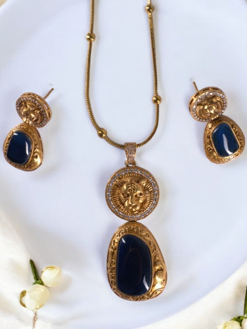 BLUE DIAMOND SAWYER NECKLACE AND EARRINGS