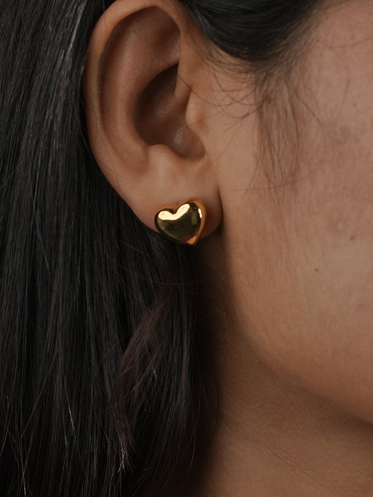 GOLDEN THREE HEART AARA NECKLACE