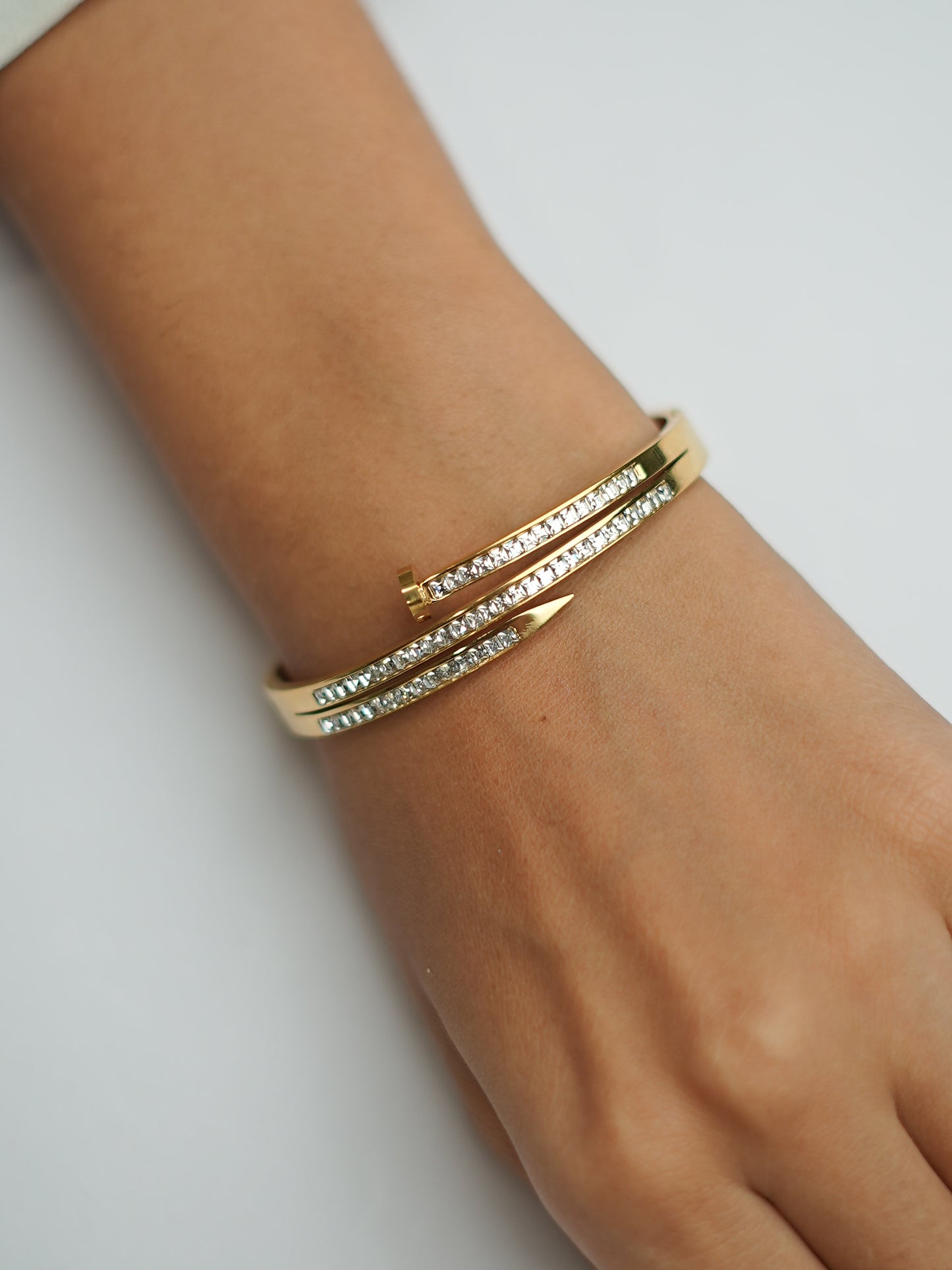 NAIL 3 LINE DIAMOND BRACELET ANTI TARNISH