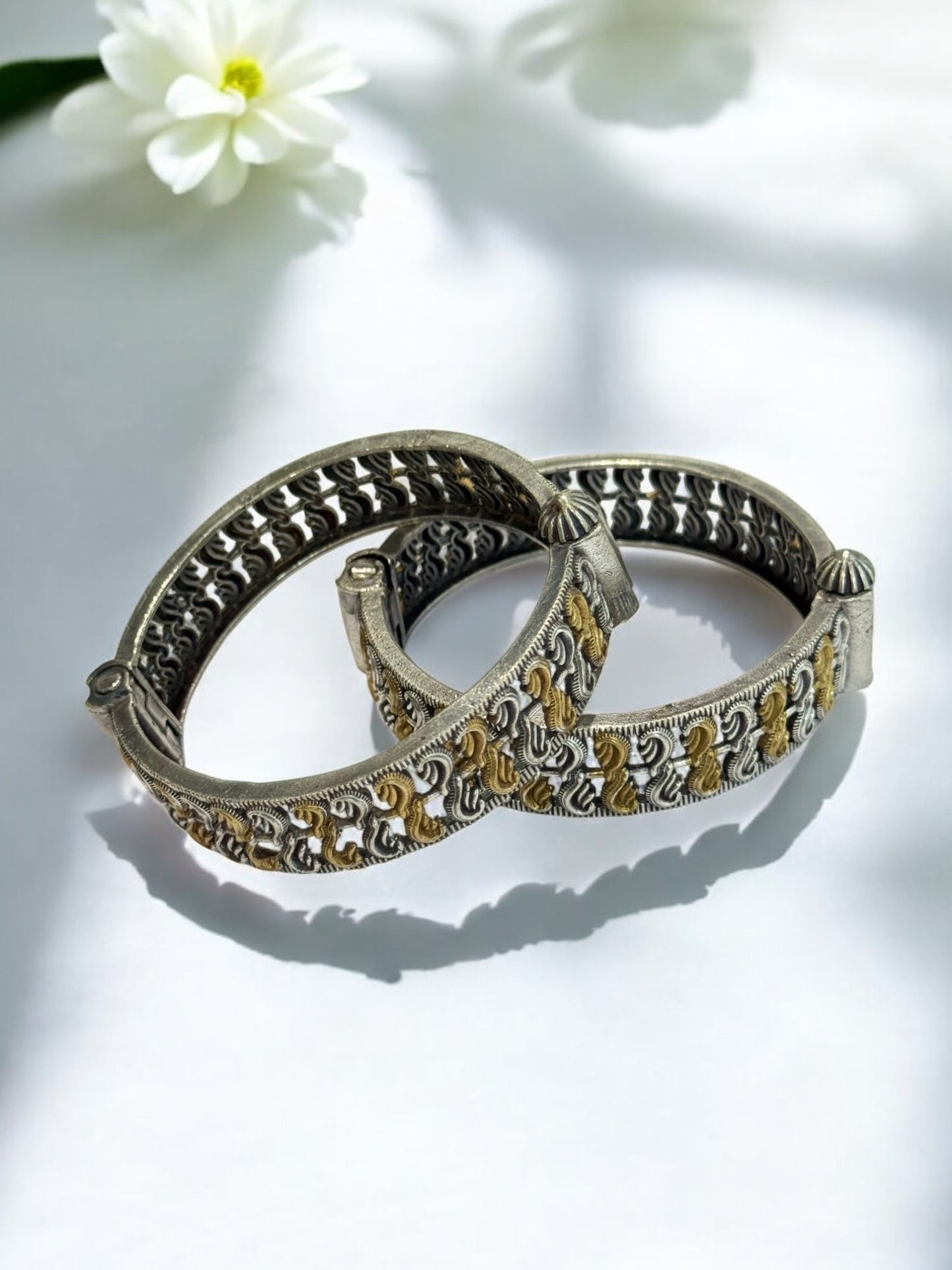 DUAL TONE KRITHI GERMAN SILVER BANGLE