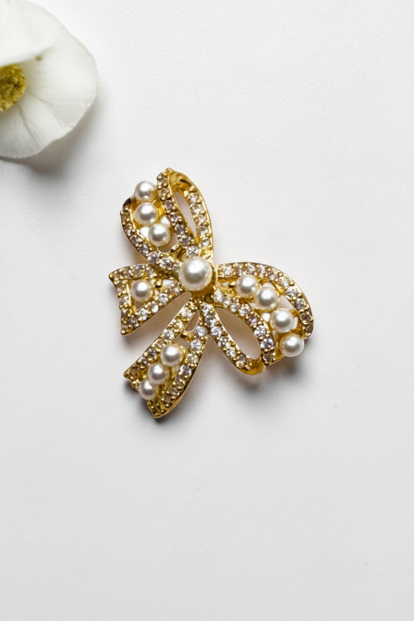 GOLDEN ATHENA EAR CUFF