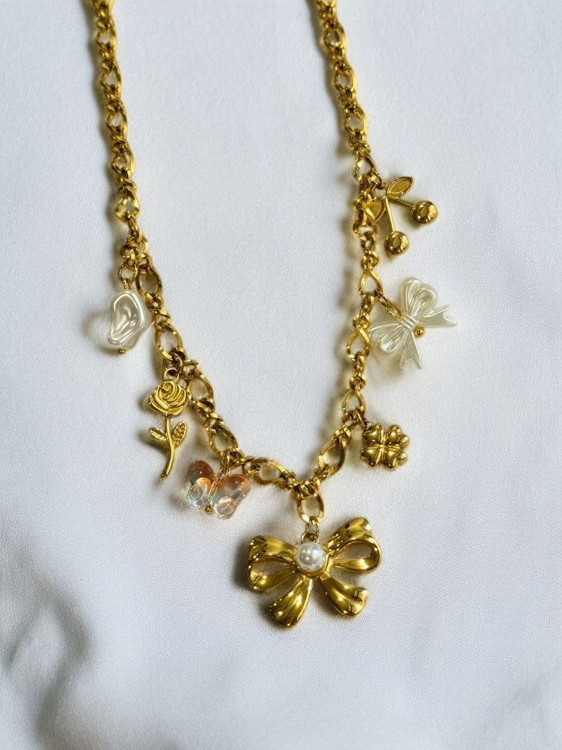 GOLDEN BEACH CHARM KYLIAN NECKLACE