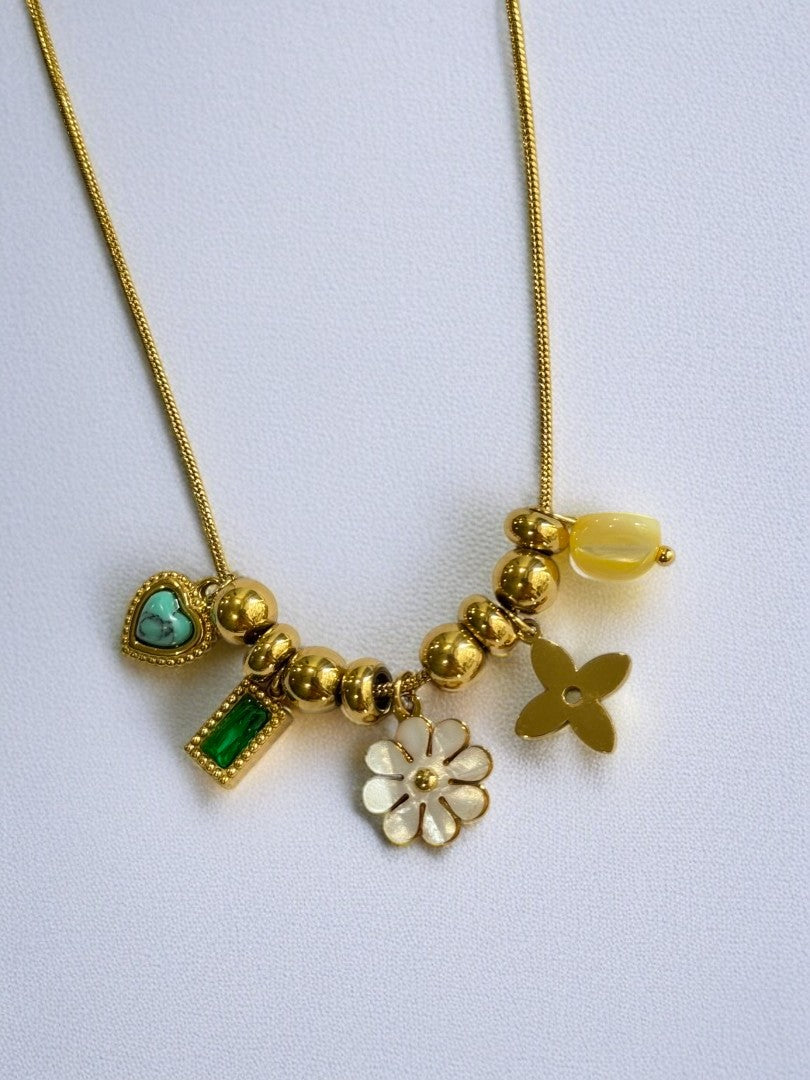 GOLDEN BEACH CHARM URIEL NECKLACE