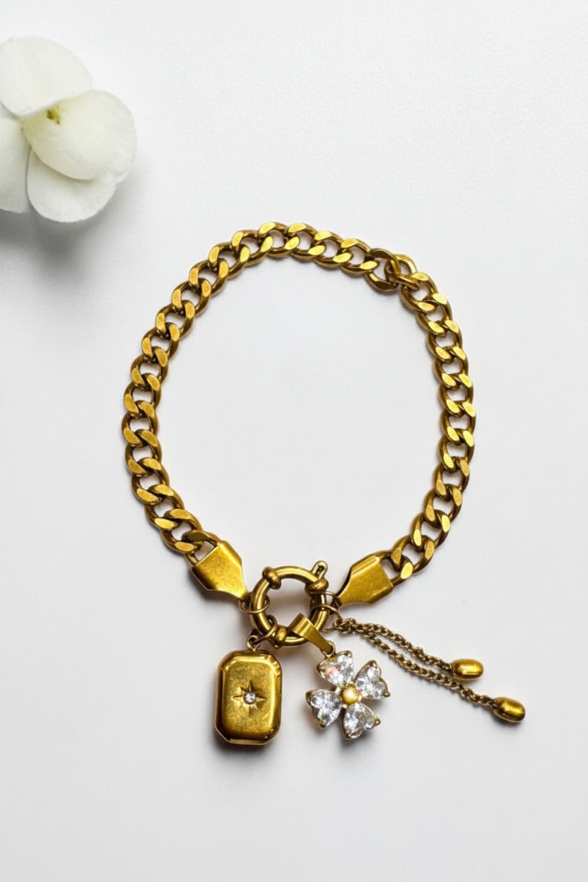 GOLDEN CHARM CAROLEY BRACELET