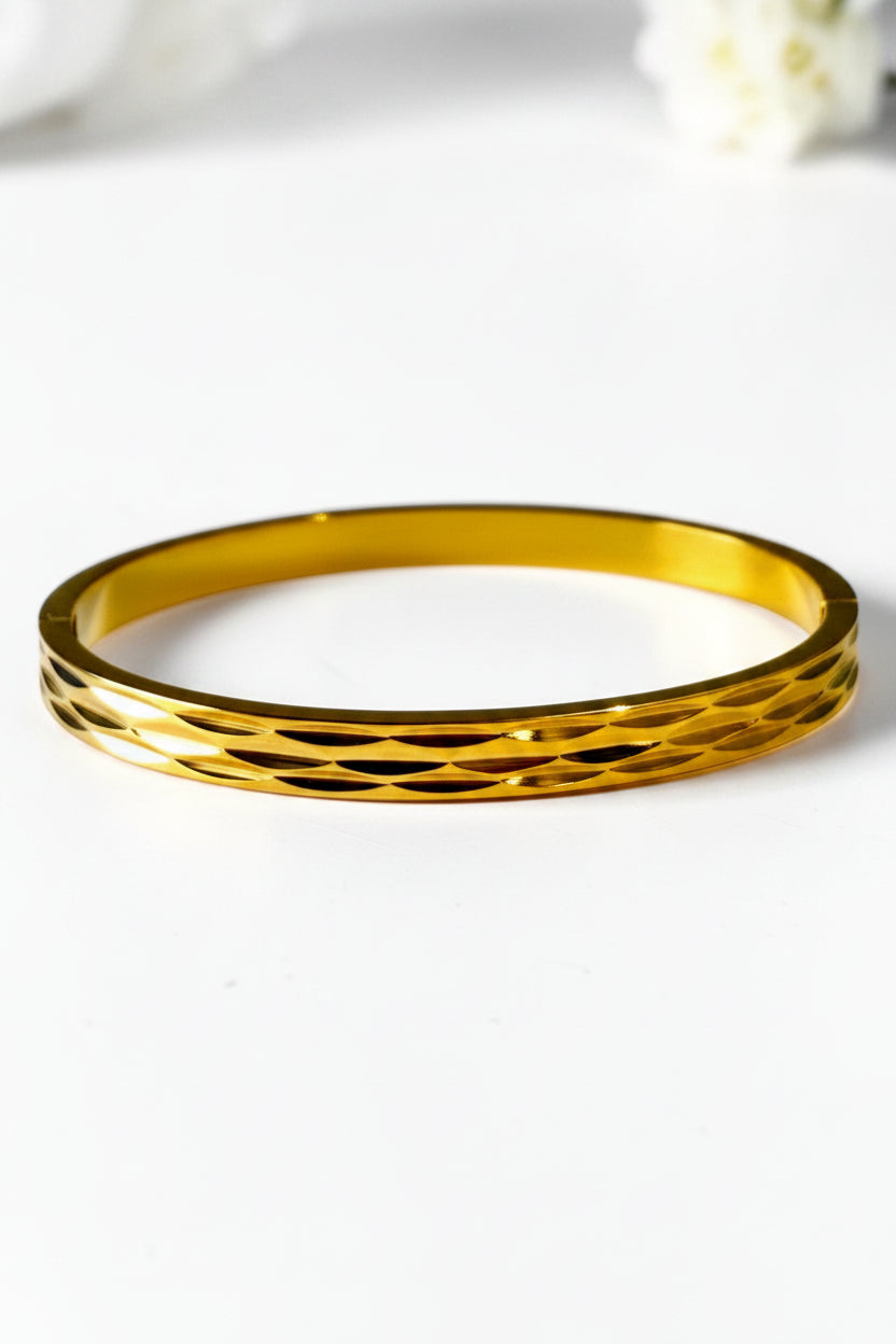 GOLDEN DELISHA BRACELET