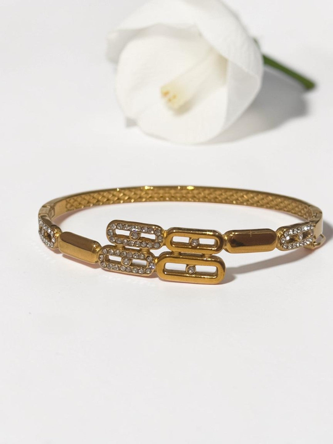 GOLDEN DIAMOND ADLINE BRACELET