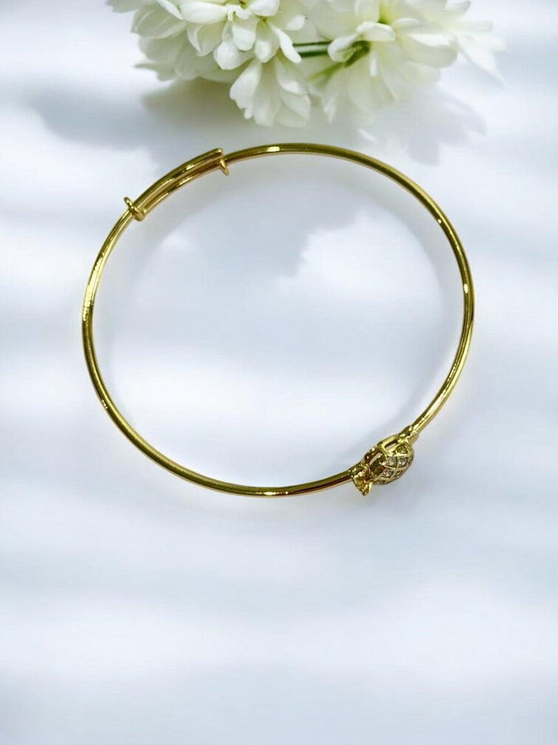 GOLDEN DIAMOND AVYAAN BRACELET