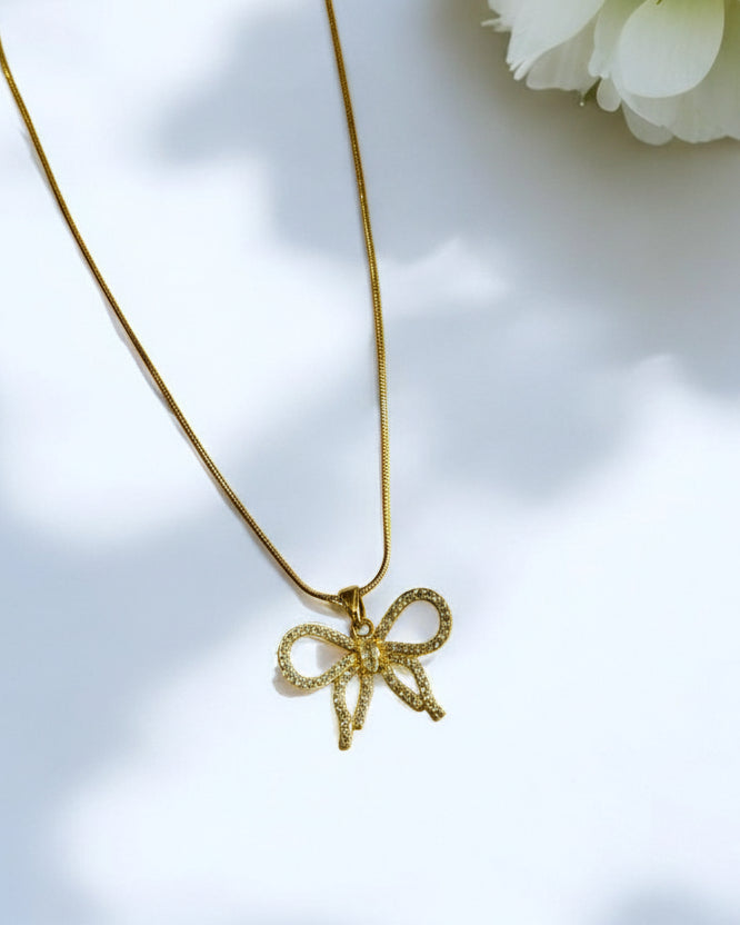 GOLDEN DIAMOND BOW SALVI NECKLACE