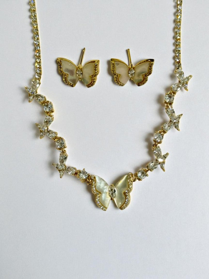 WHITE DIAMOND BUTTERFLY CORBINS NECKLACE SET