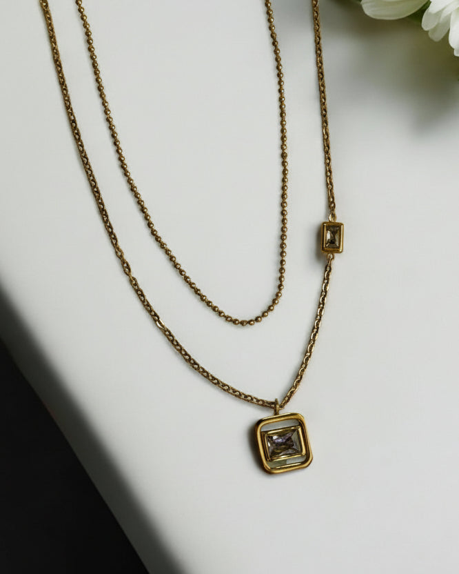 GOLDEN DIAMOND CHOSEN NECKLACE