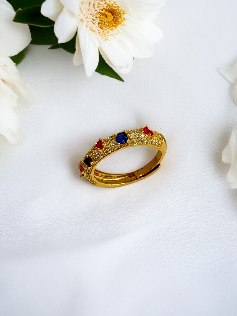 GOLDEN DIAMOND DARIEL RING