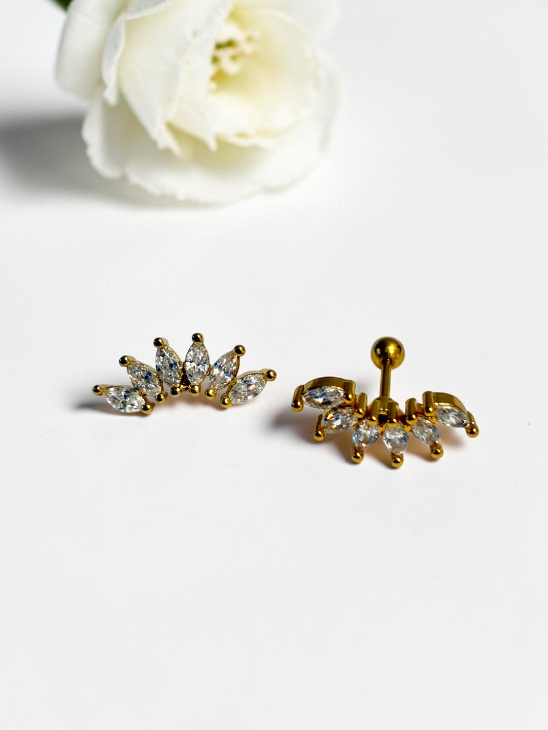 GOLDEN DIAMOND DEVIE EARRINGS