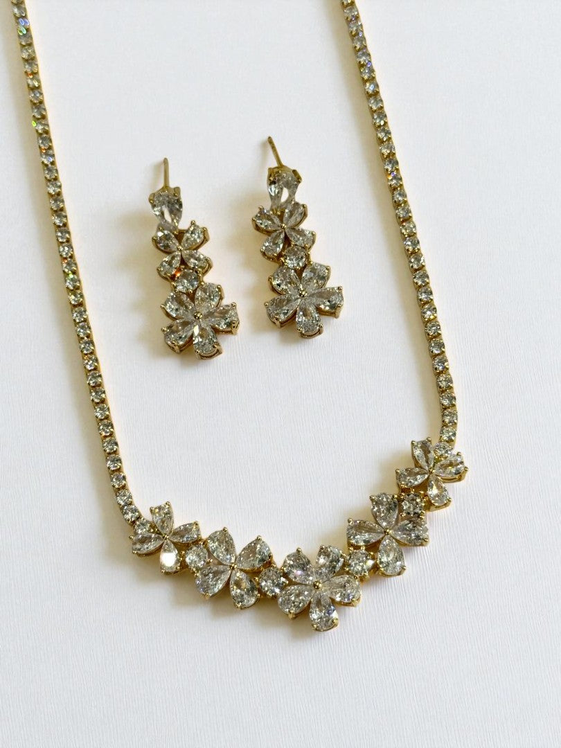 GOLDEN DIAMOND DEVIN NECKLACE SET