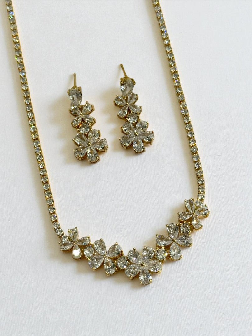 GOLDEN DIAMOND DEVIN NECKLACE SET
