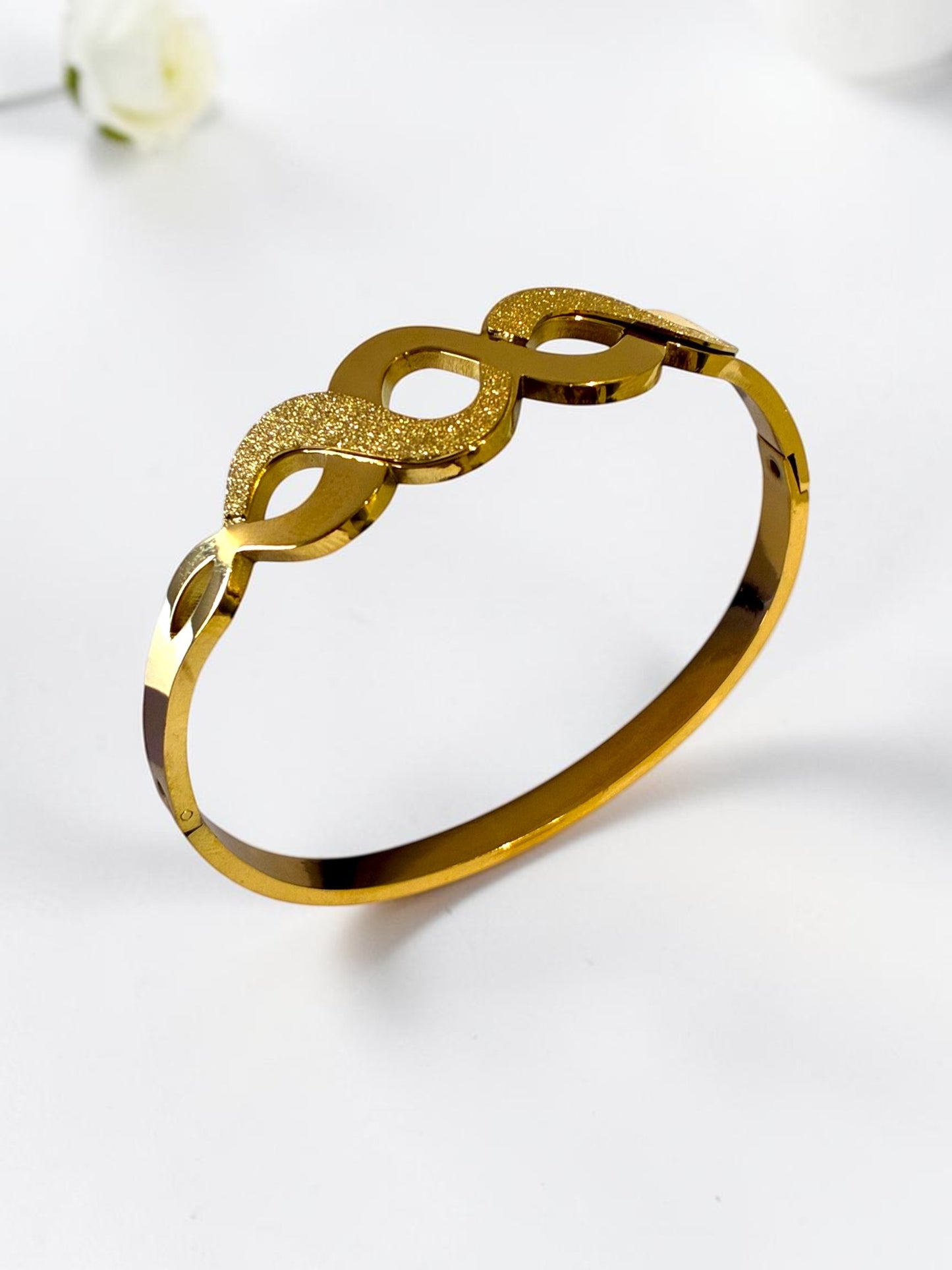 GOLDEN DIAMOND ELAINA BRACELET