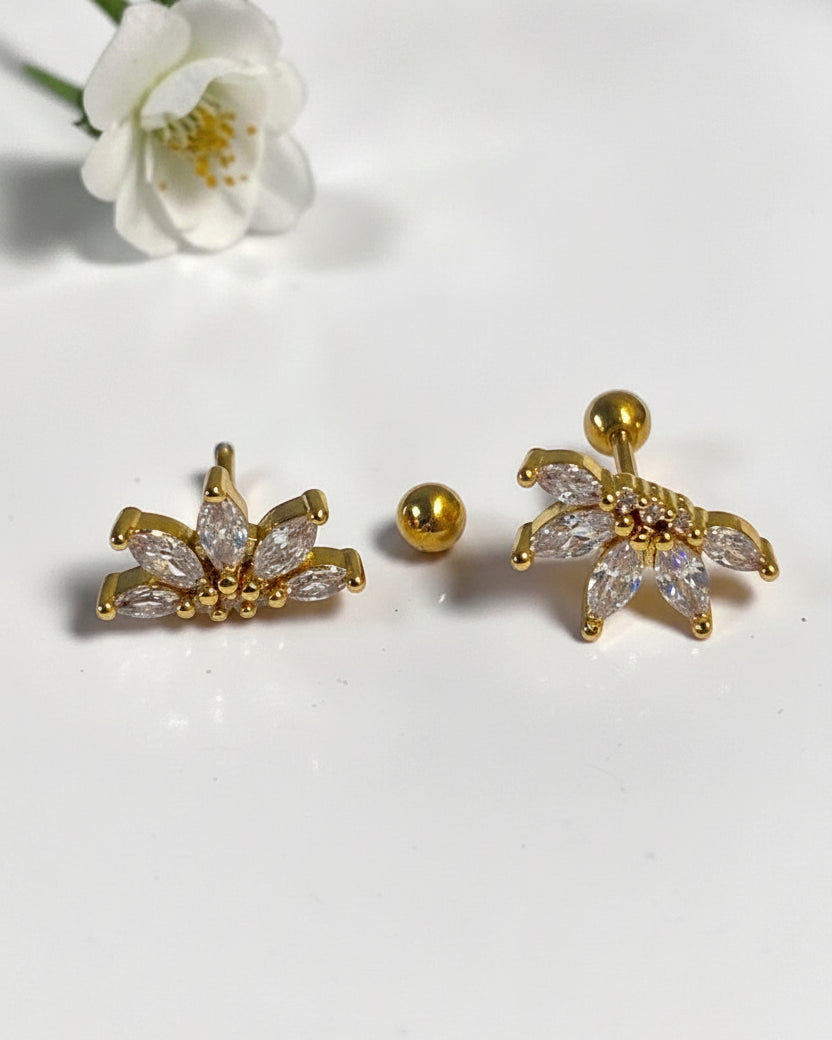 GOLDEN DIAMOND FLORAL NINIE EARRINGS
