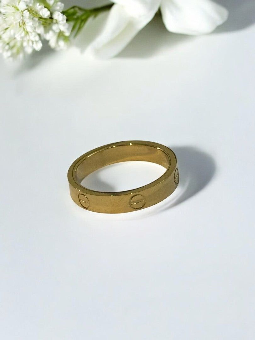 GOLDEN JASE RING