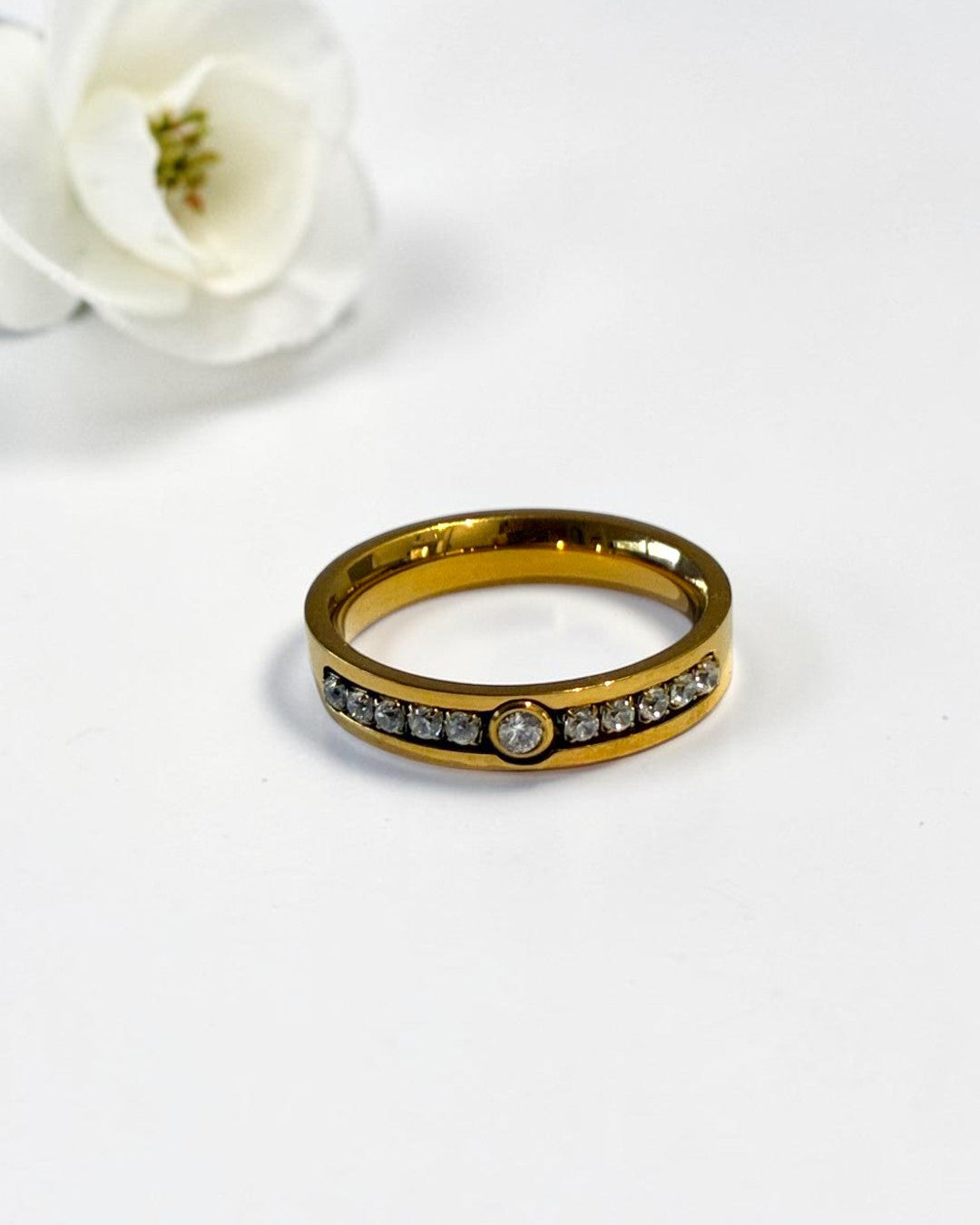 GOLDEN DIAMOND KRUPAL RING