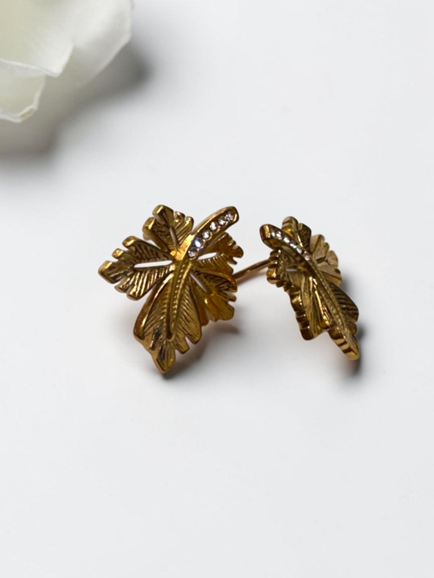 GOLDEN DIAMOND LEAF GRAHAM EARRINGS