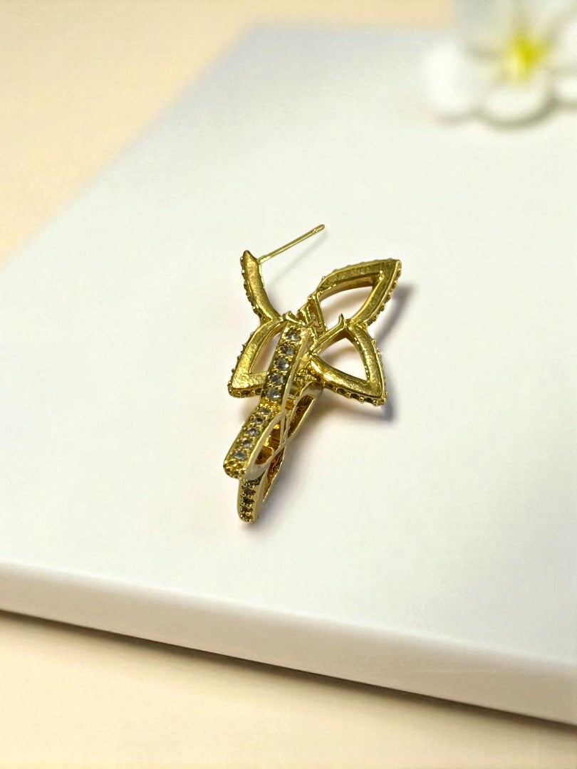 GOLDEN DIAMOND LINE DUNCAN EARRINGS