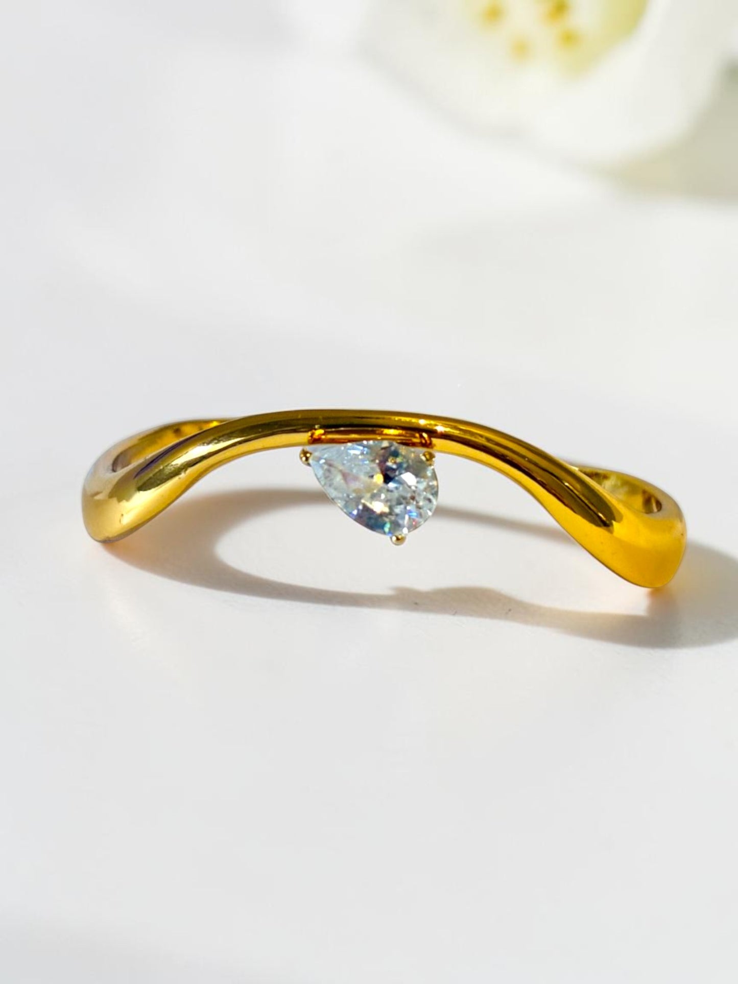 GOLDEN DROP STONE ROBYN BRACELET (CUFF)