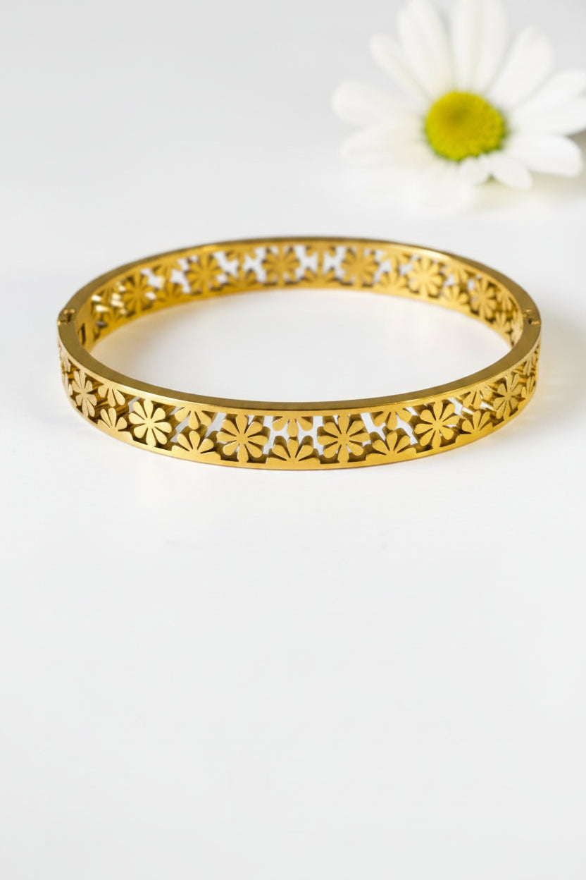 GOLDEN FLOWER LYLA BRACELET