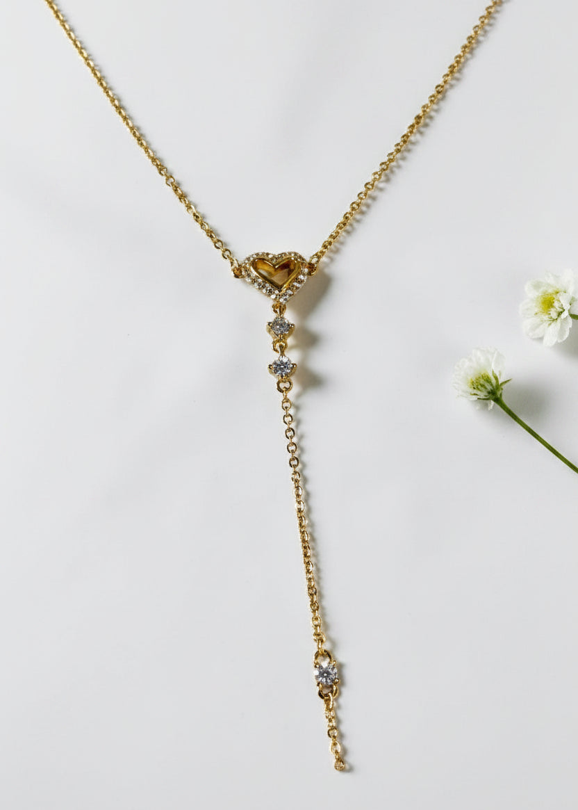 GOLDEN HEART OMARY HAND CHAIN (POCHI)