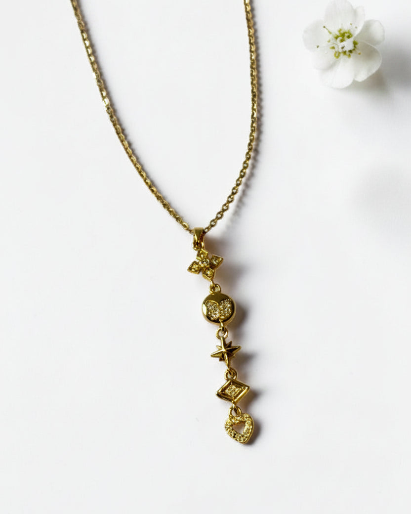 GOLDEN MRUNALI NECKLACE