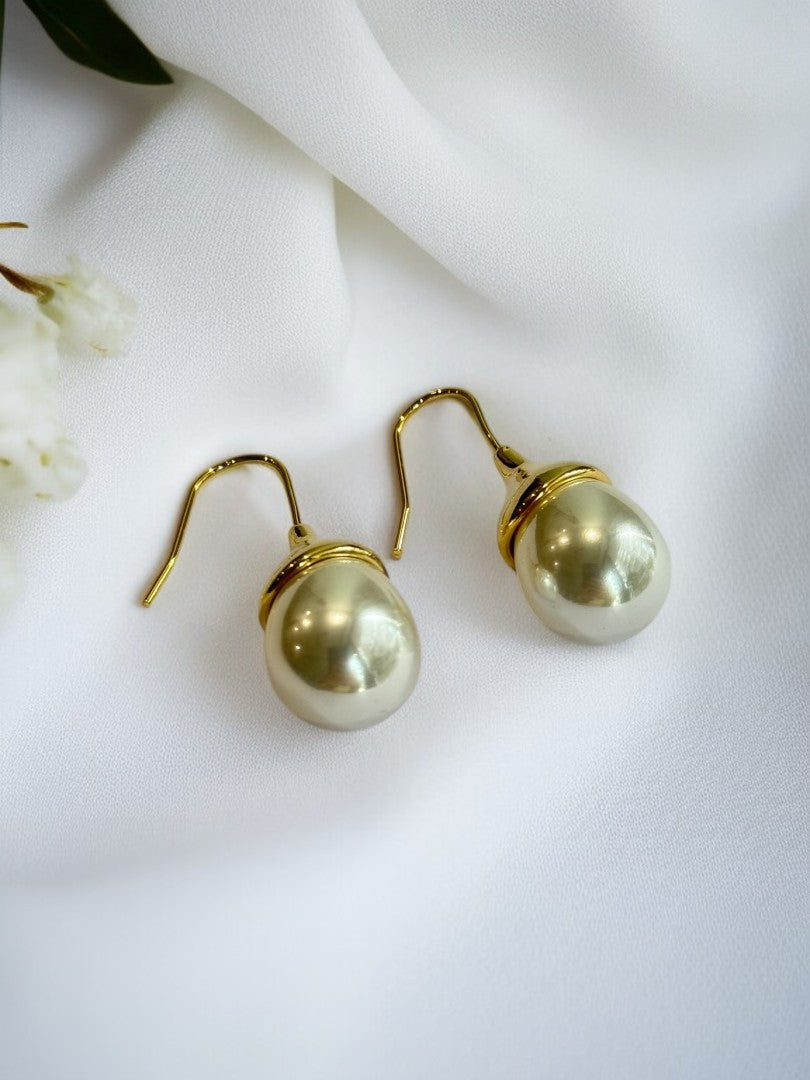 GOLDEN PEARL GRADY EARRINGS