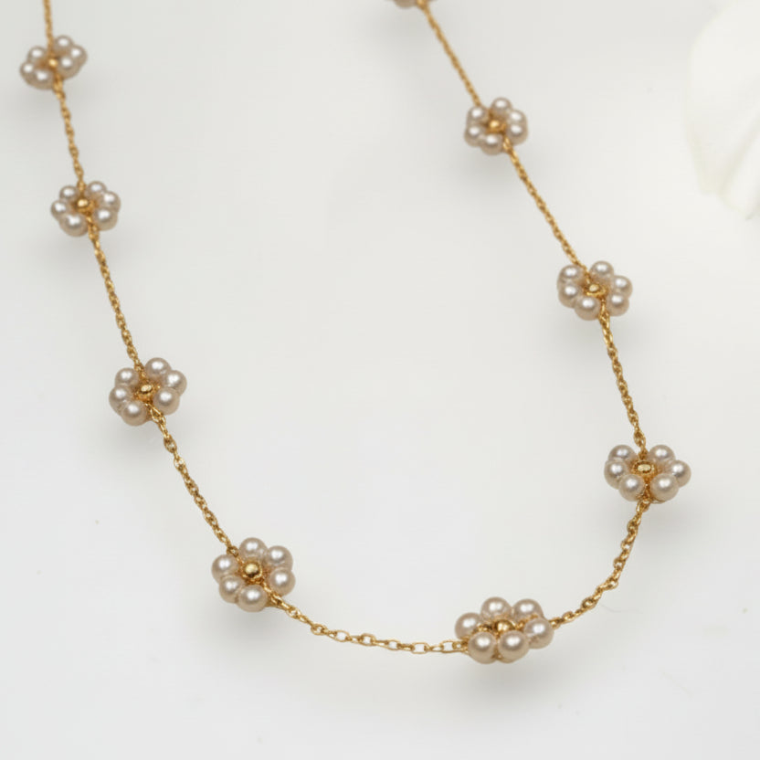 GOLDEN PEARL MIRABEL NECKLACE
