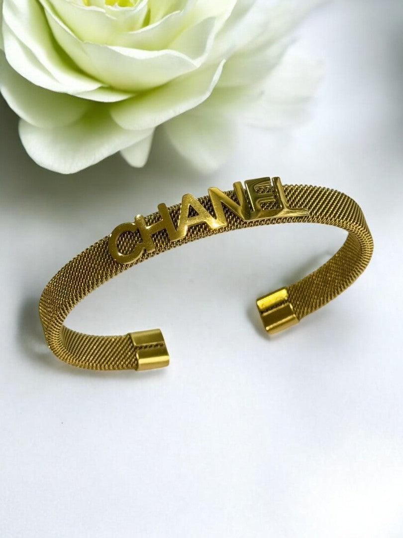 GOLDEN RENE BRACELET (CUFF)