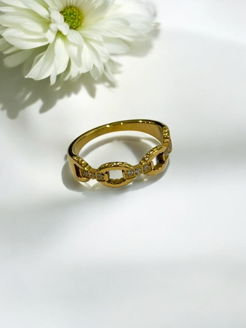GOLDEN SEBAY RING